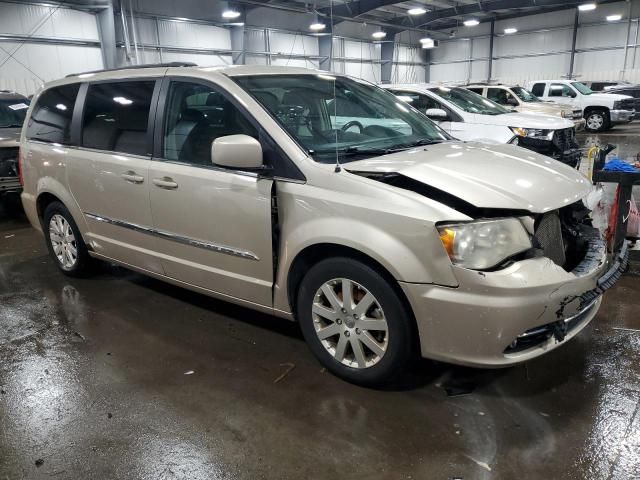 2013 Chrysler Town & Country Touring