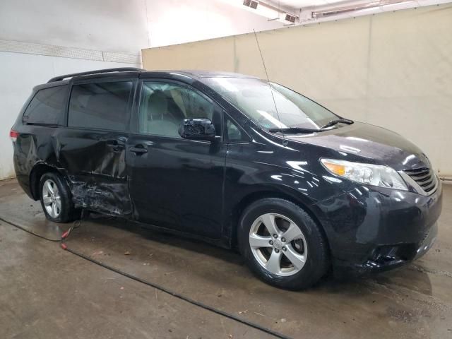 2011 Toyota Sienna LE