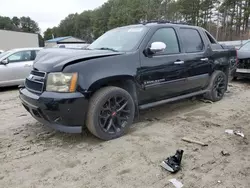 Salvage trucks for sale at Seaford, DE auction: 2007 Chevrolet Avalanche K1500