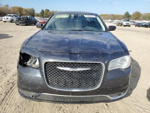 2015 Chrysler 300 Limited