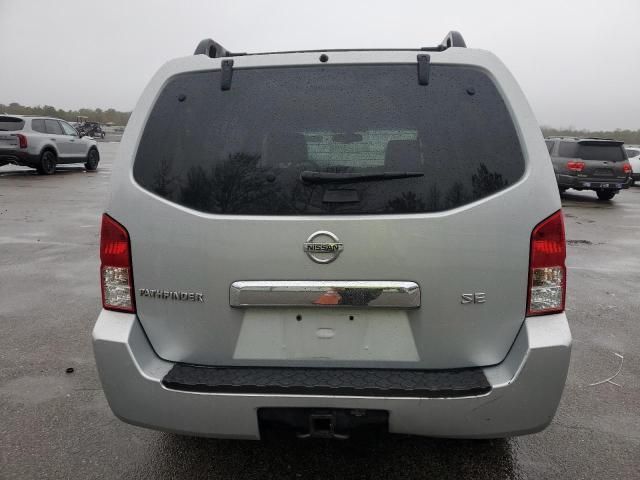 2005 Nissan Pathfinder LE