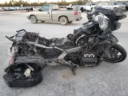 Motos salvage para piezas a la venta en subasta: 2019 Honda GL1800 D