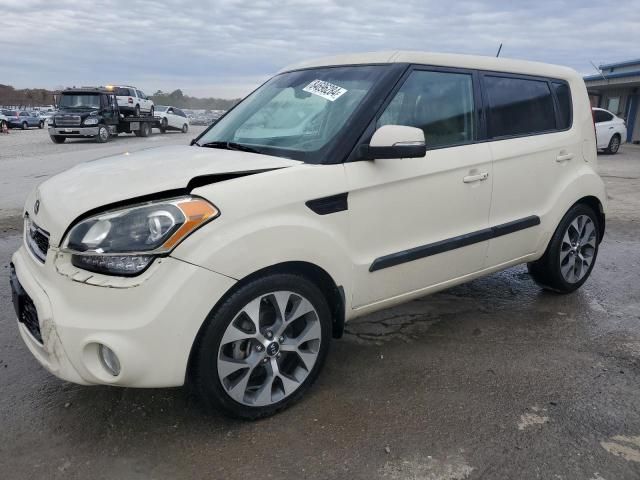 2013 KIA Soul +