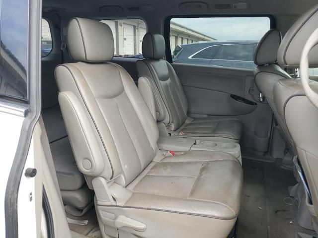 2012 Nissan Quest S