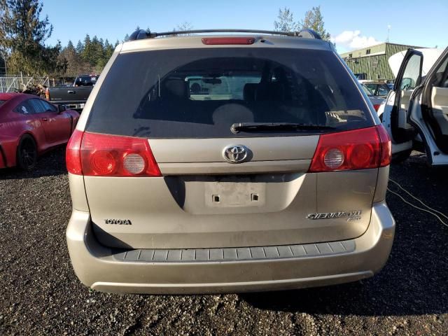 2007 Toyota Sienna XLE