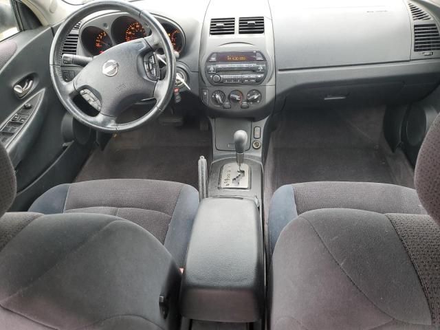 2002 Nissan Altima Base