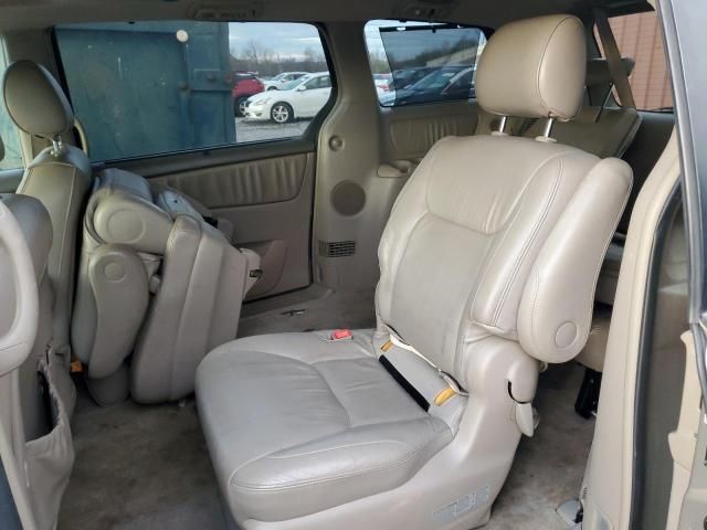 2007 Toyota Sienna XLE