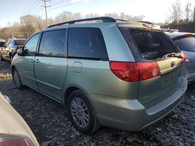 2009 Toyota Sienna XLE