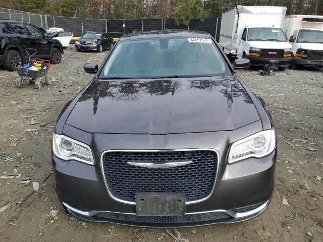 2016 Chrysler 300 Limited