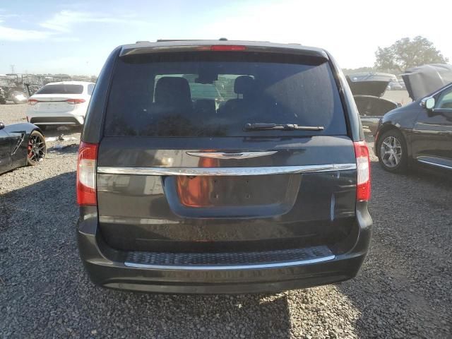 2011 Chrysler Town & Country Touring L