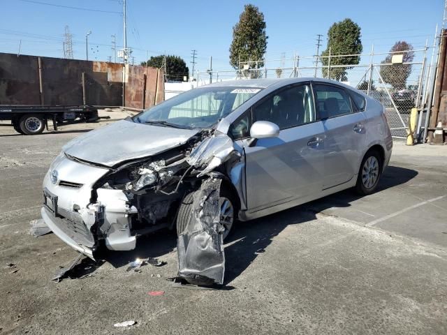 2014 Toyota Prius PLUG-IN