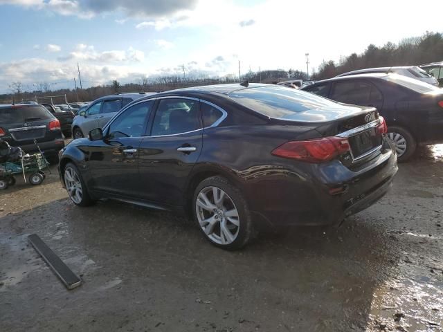 2017 Infiniti Q70 3.7