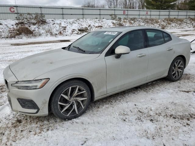 2019 Volvo S60 T6 Momentum