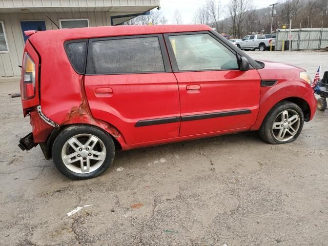 2010 KIA Soul +