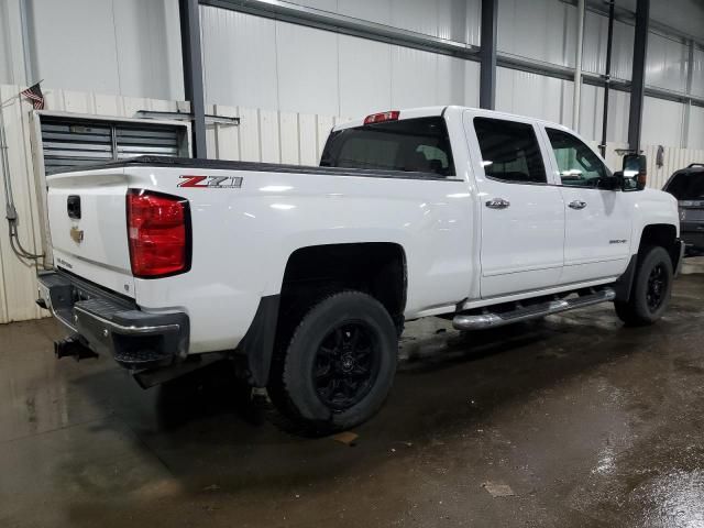 2019 Chevrolet Silverado K3500 LT