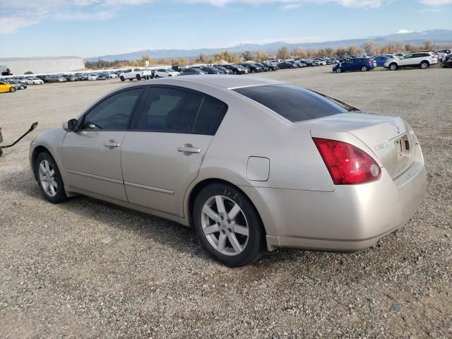 2005 Nissan Maxima SE