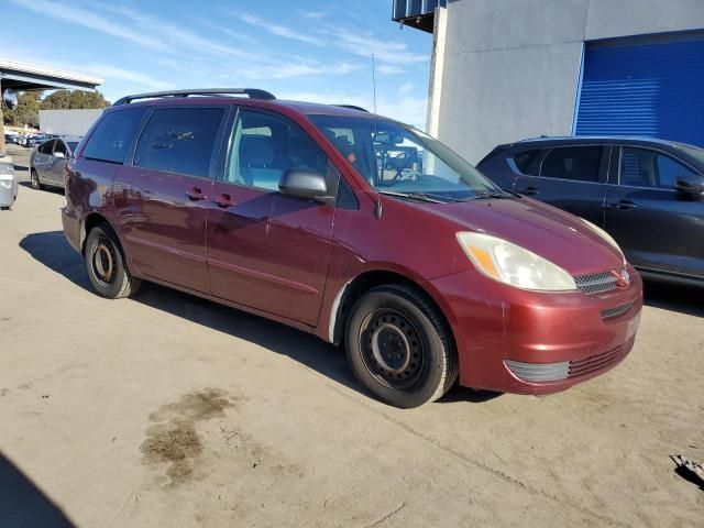 2004 Toyota Sienna CE