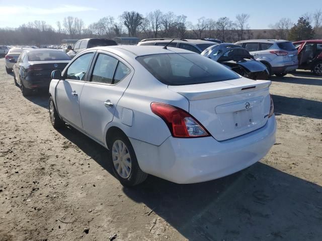 2013 Nissan Versa S