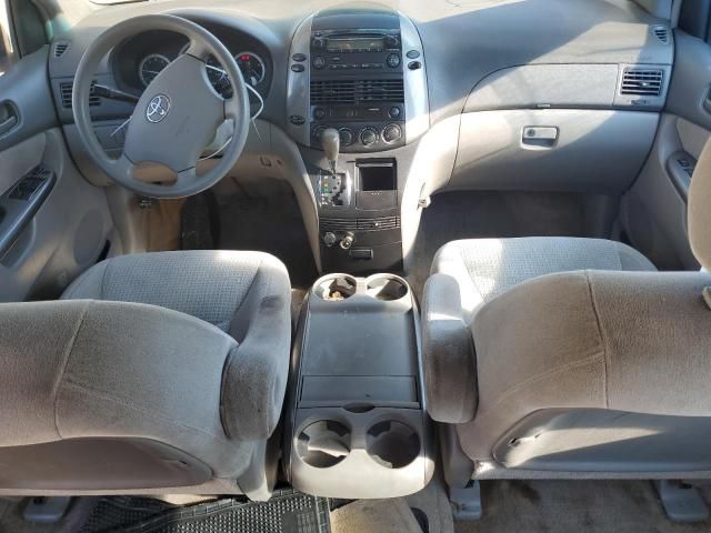 2006 Toyota Sienna CE