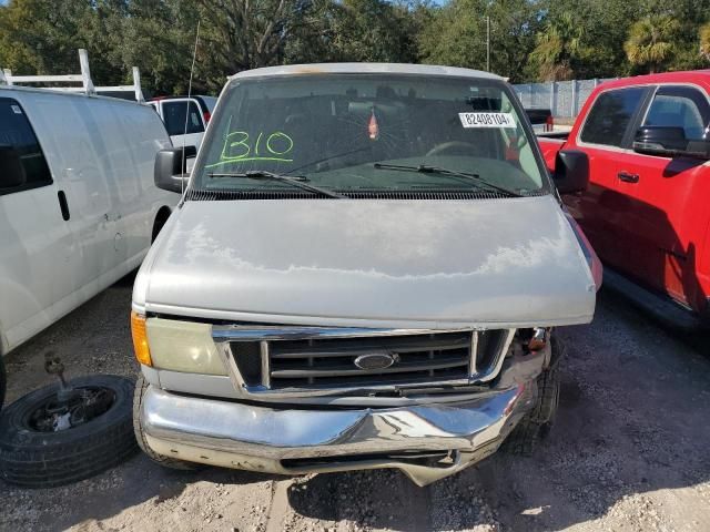 2004 Ford Econoline E150 Wagon