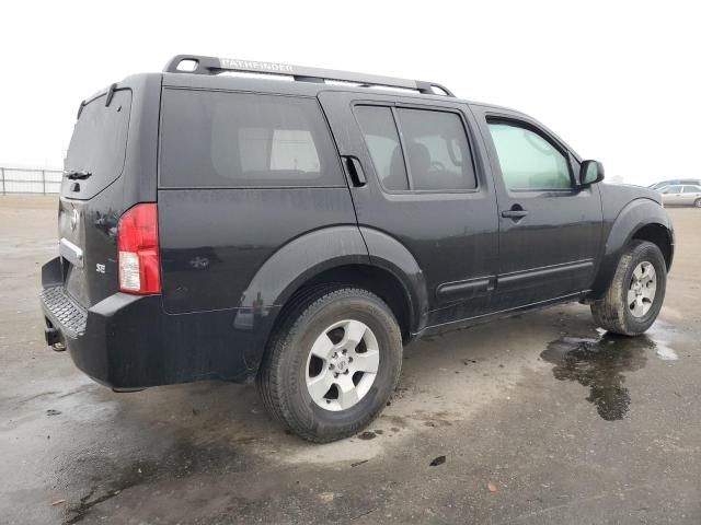 2006 Nissan Pathfinder LE