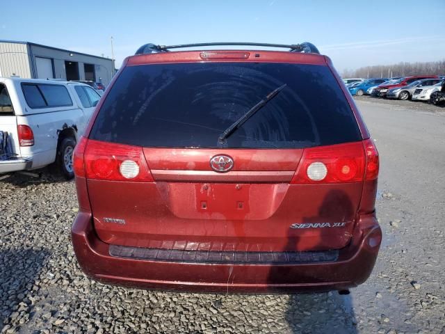 2006 Toyota Sienna XLE