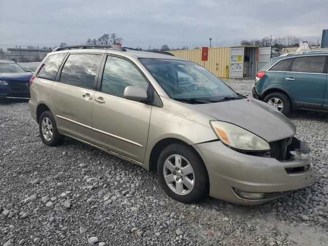 2005 Toyota Sienna XLE