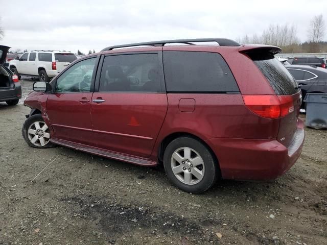 2004 Toyota Sienna CE