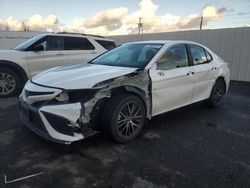 Salvage cars for sale at Portland, OR auction: 2021 Toyota Camry SE