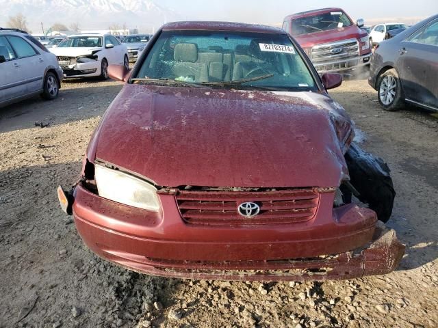 1999 Toyota Camry LE