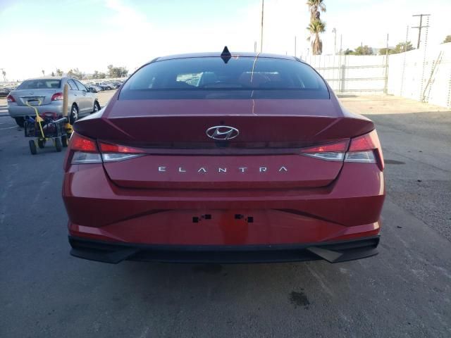 2023 Hyundai Elantra SE