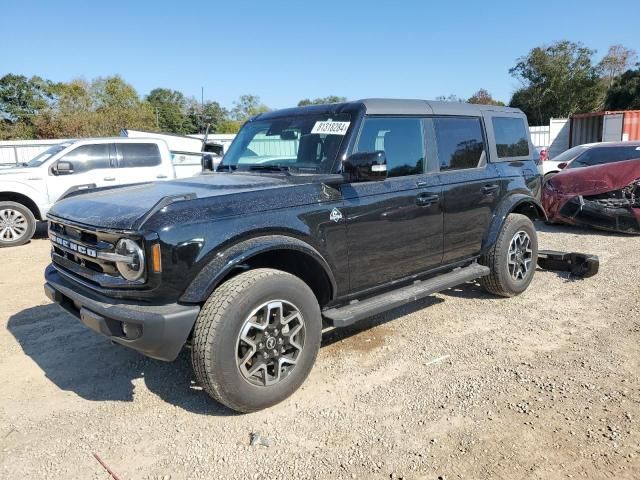 2023 Ford Bronco Base