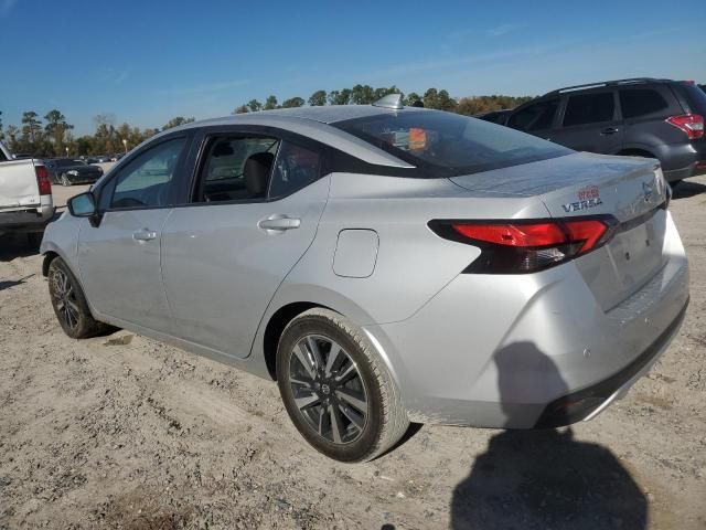 2022 Nissan Versa SV