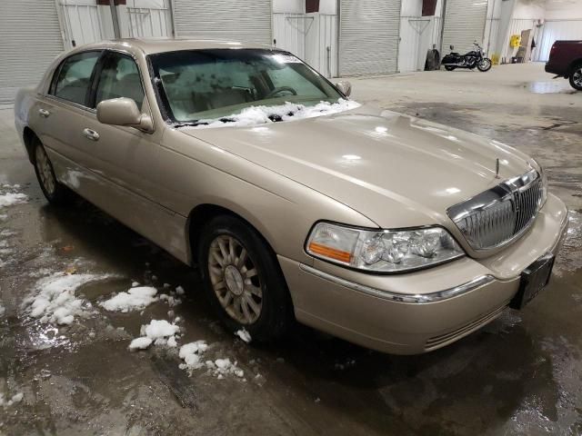 2007 Lincoln Town Car Signature