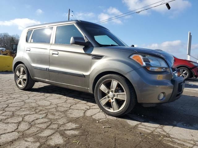 2010 KIA Soul +