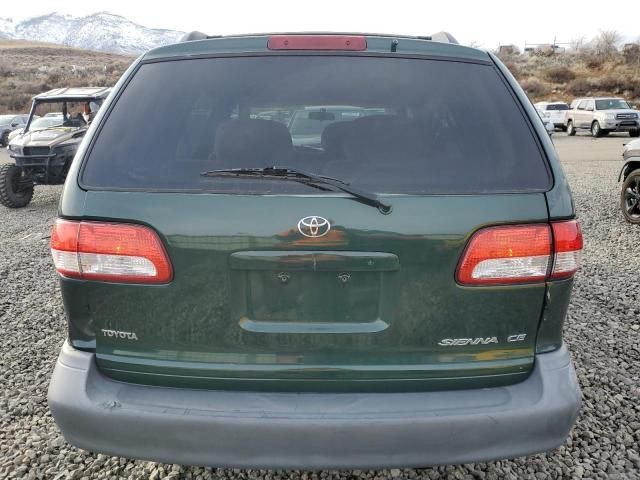 2002 Toyota Sienna CE