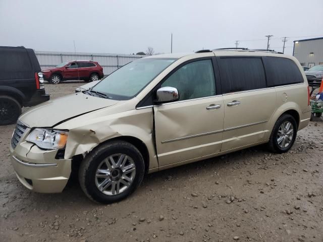 2010 Chrysler Town & Country Limited