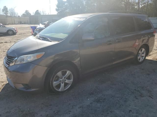 2012 Toyota Sienna LE