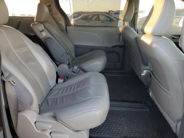 2014 Toyota Sienna XLE