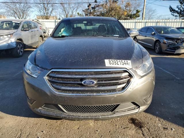 2015 Ford Taurus Limited