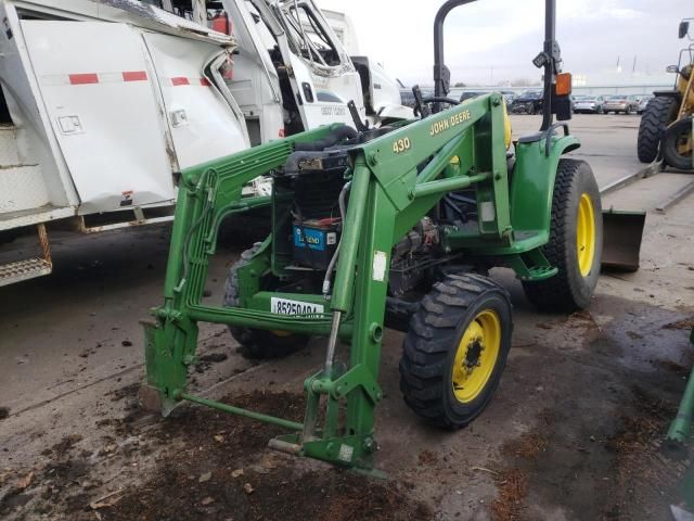 2004 John Deere 4310