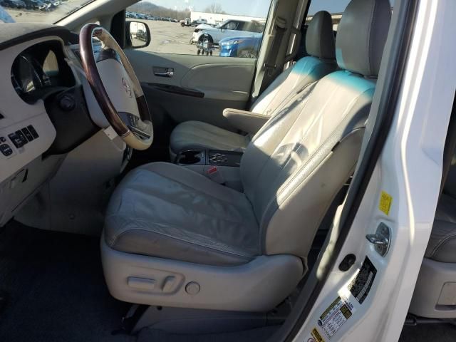 2011 Toyota Sienna XLE