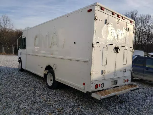 2004 Freightliner Chassis M Line WALK-IN Van