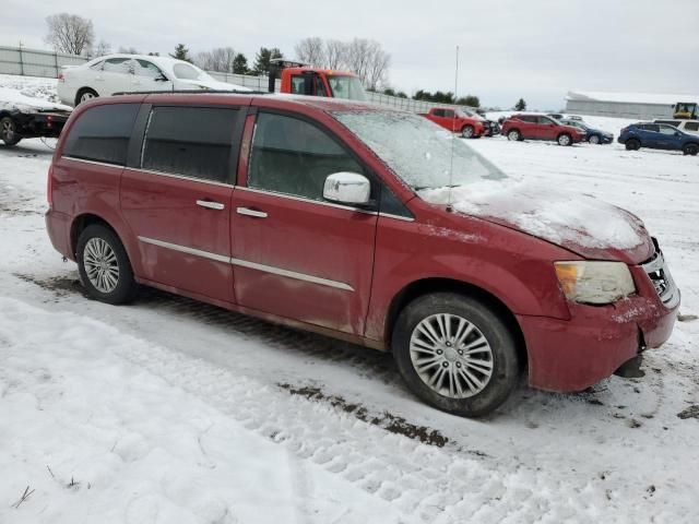 2014 Chrysler Town & Country Touring L