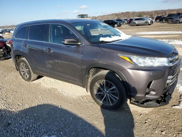 2018 Toyota Highlander SE