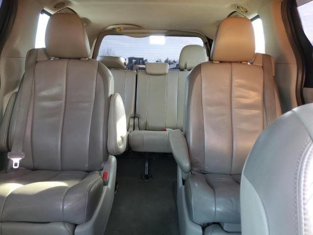 2014 Toyota Sienna XLE