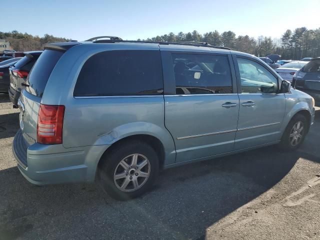 2010 Chrysler Town & Country Touring