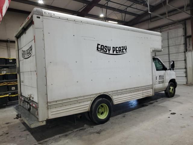 2007 Ford Econoline E450 Super Duty Cutaway Van