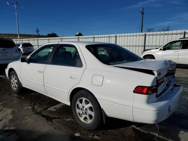 1999 Toyota Camry LE