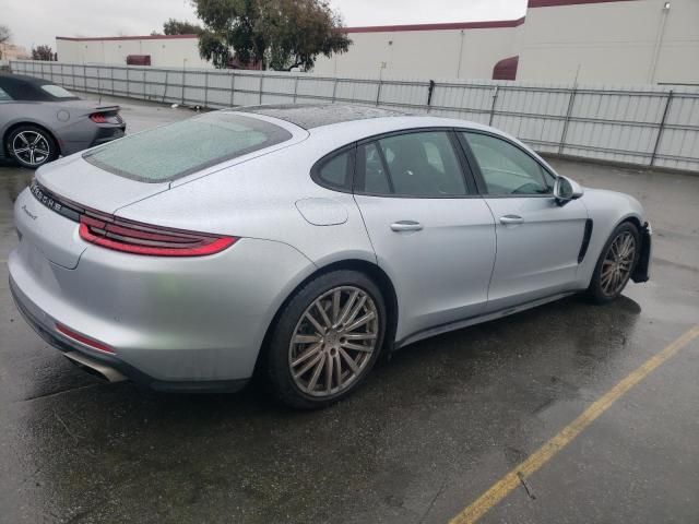 2018 Porsche Panamera 4